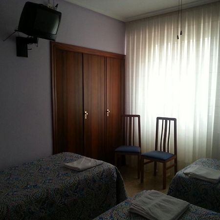 Pension Cinco Villas Логроньо Екстериор снимка