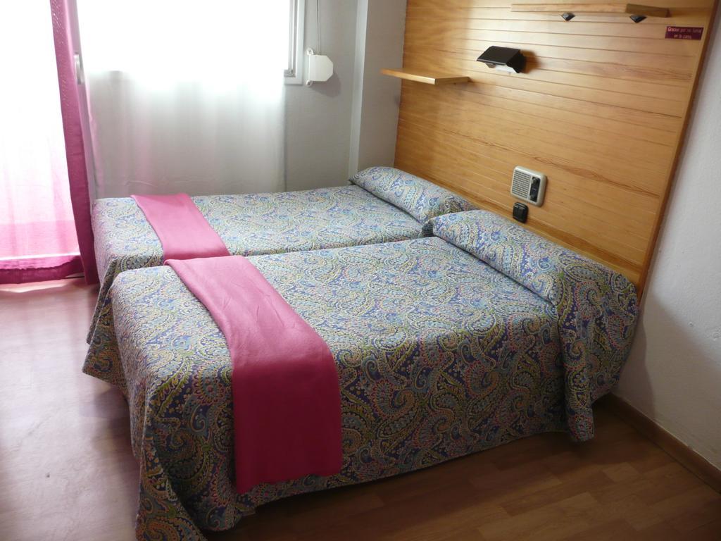 Pension Cinco Villas Логроньо Екстериор снимка