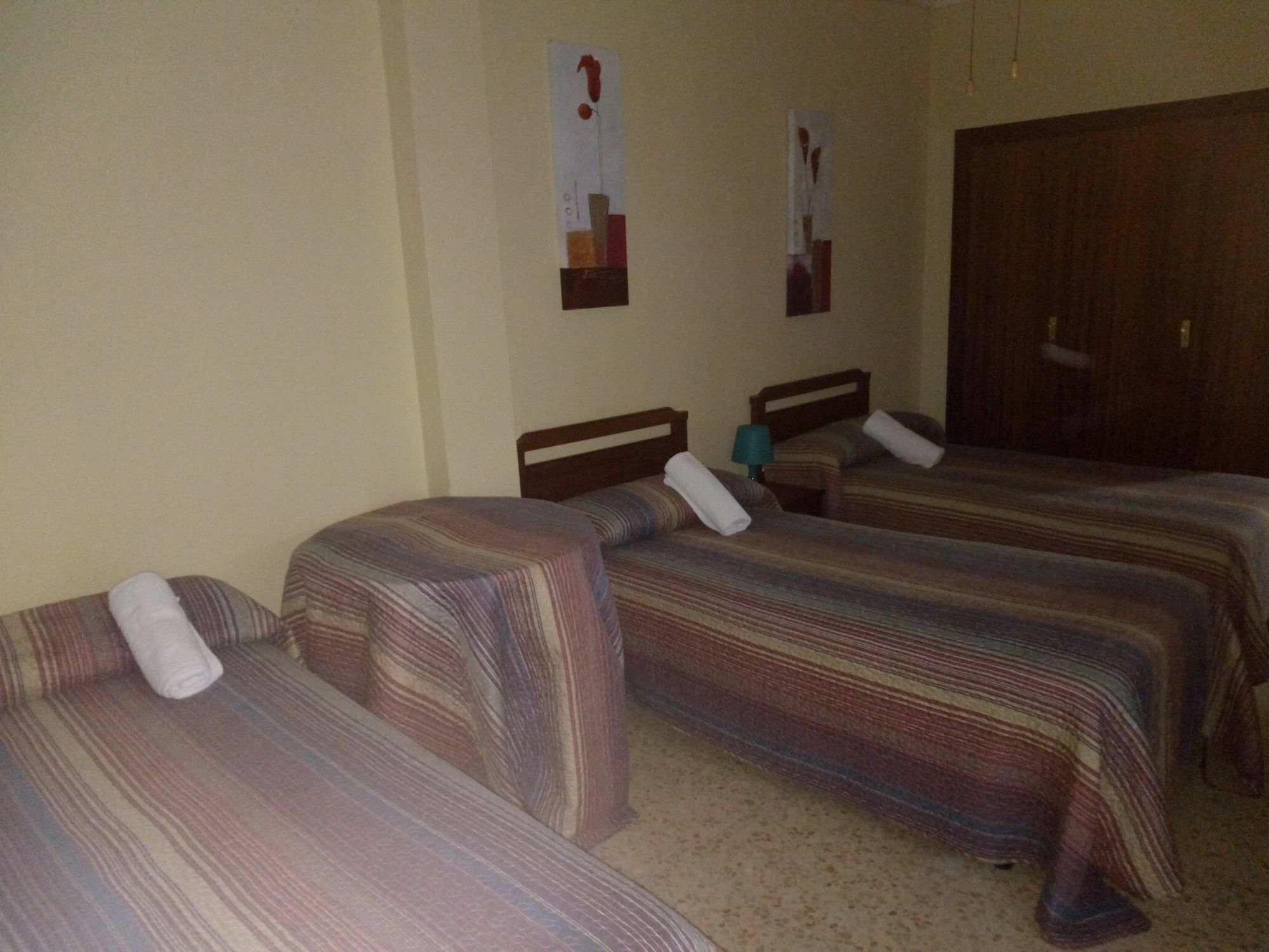 Pension Cinco Villas Логроньо Екстериор снимка
